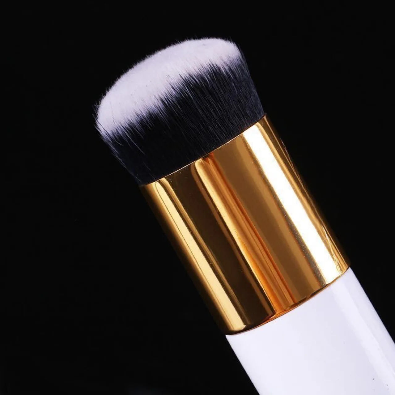 Chubby Pier Foundation Brush